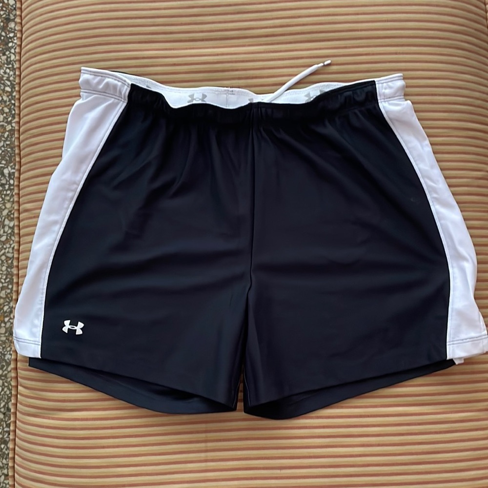 Under Armour athletic shorts size medium in black and white